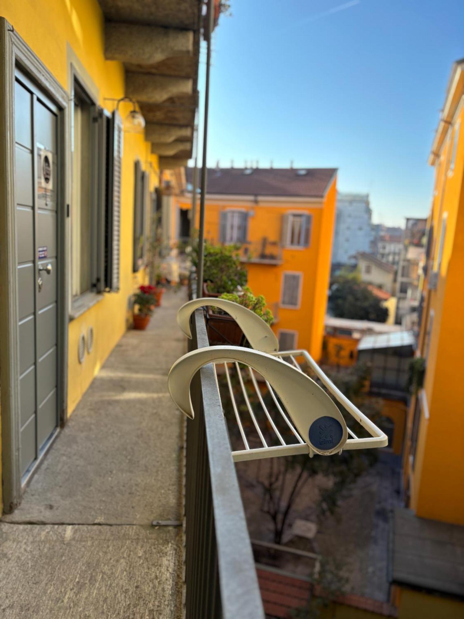 La Vecchia Milano-Les Nubles Vannucci - Il Ballatoio E Il Cortile Екстериор снимка